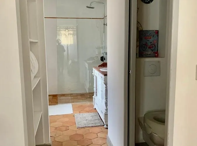 Les Du Vallon Nocleg ze śniadaniem