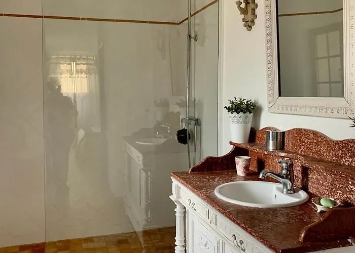 Les Du Vallon Nocleg ze śniadaniem